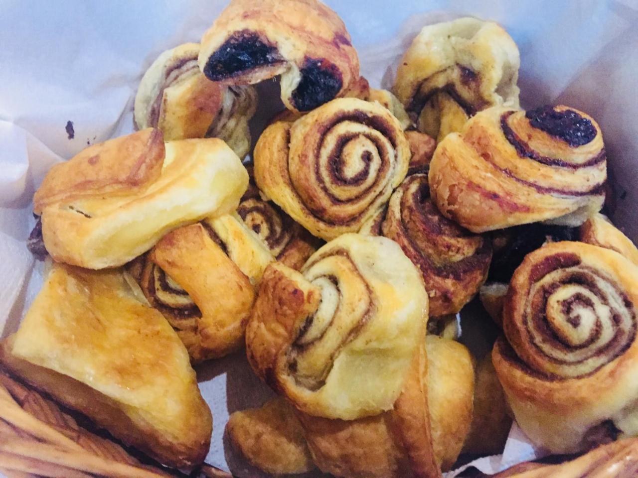 Amstel Hattyú Panzió -Érintésmentes bejelentkezés Győr Esterno foto